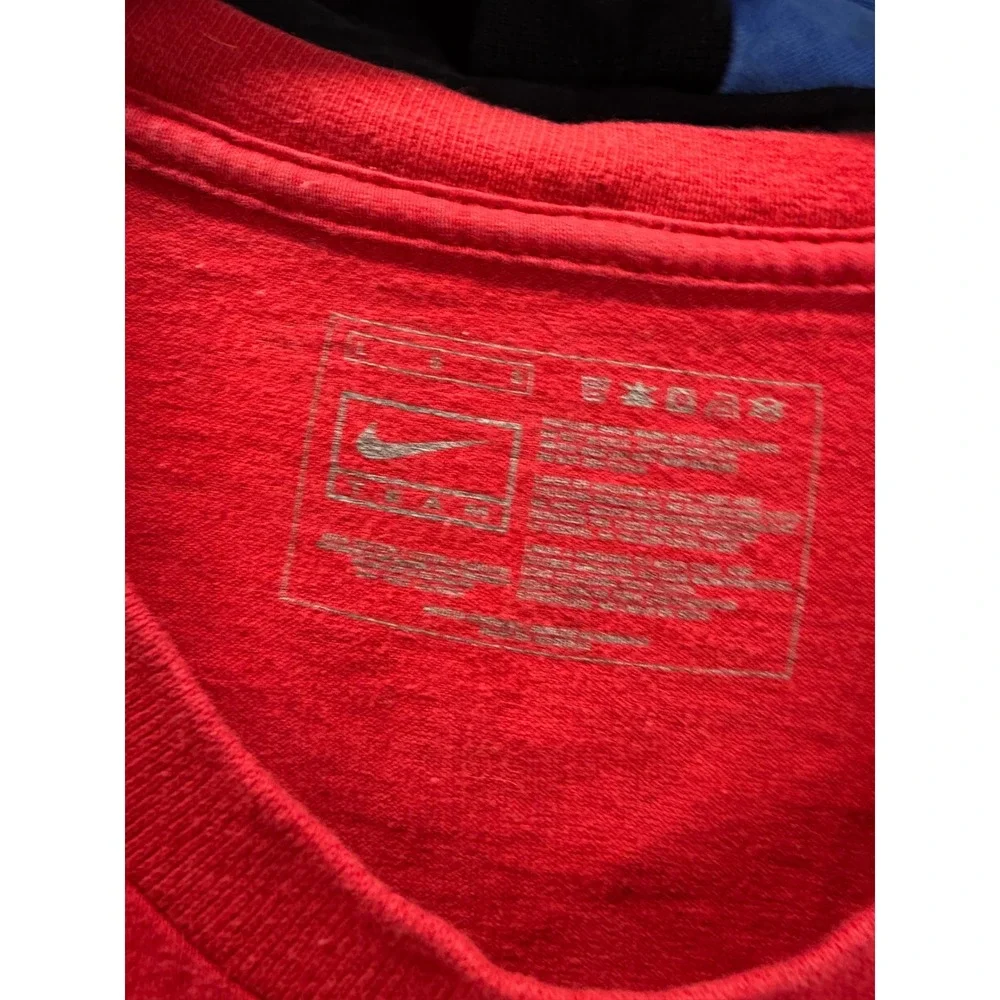 Nike Philadelphia Phillies 2008 World Series Champions Red T-Shirt Mens Large